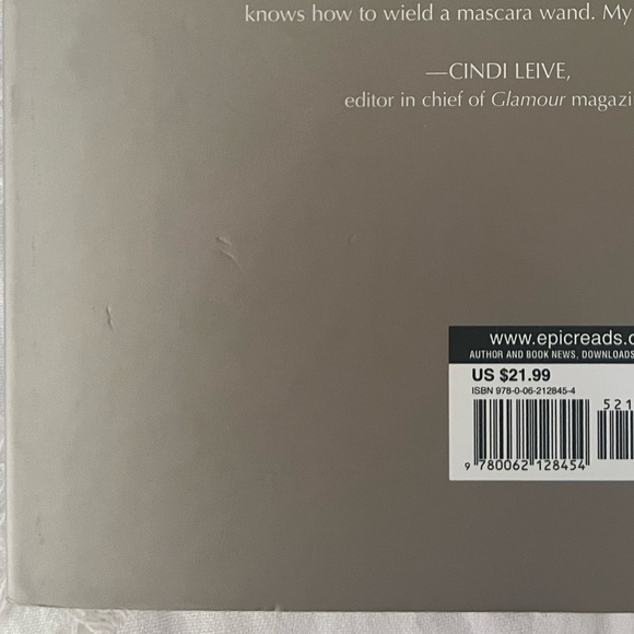 Lauren Conrad, beauty hardcover book - Picture 4 of 5